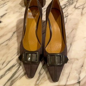COPY - Ladies suede small heel pumps